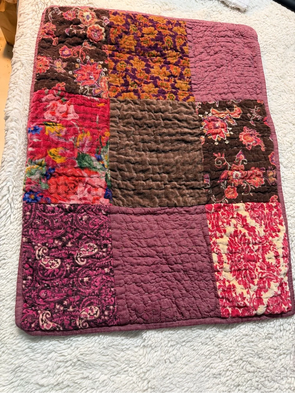 D Studio Vtg Patchwork Quilted pillowcases 100% Cotton Multicolor